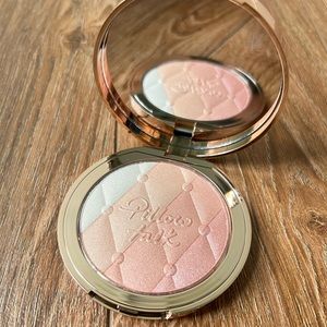 Charlotte tilbury highlighter